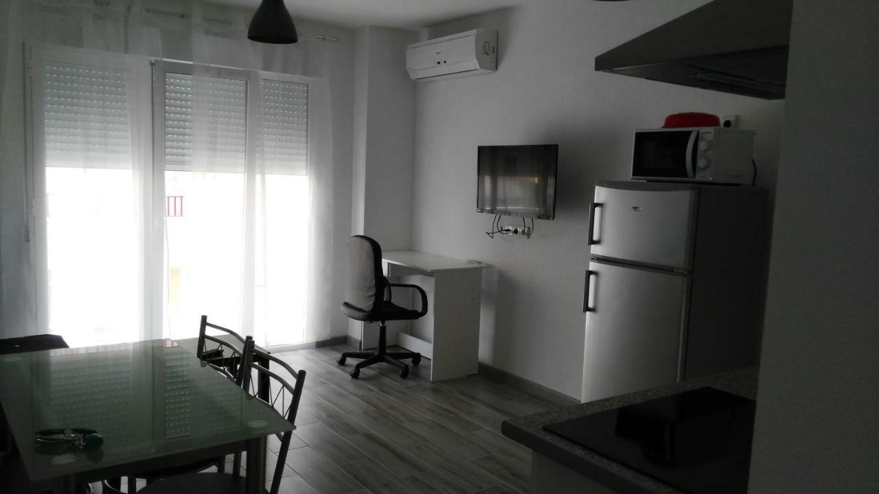 Temporary Alicante Hm Buitenkant foto