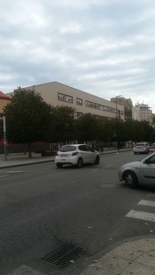 Temporary Alicante Hm Buitenkant foto
